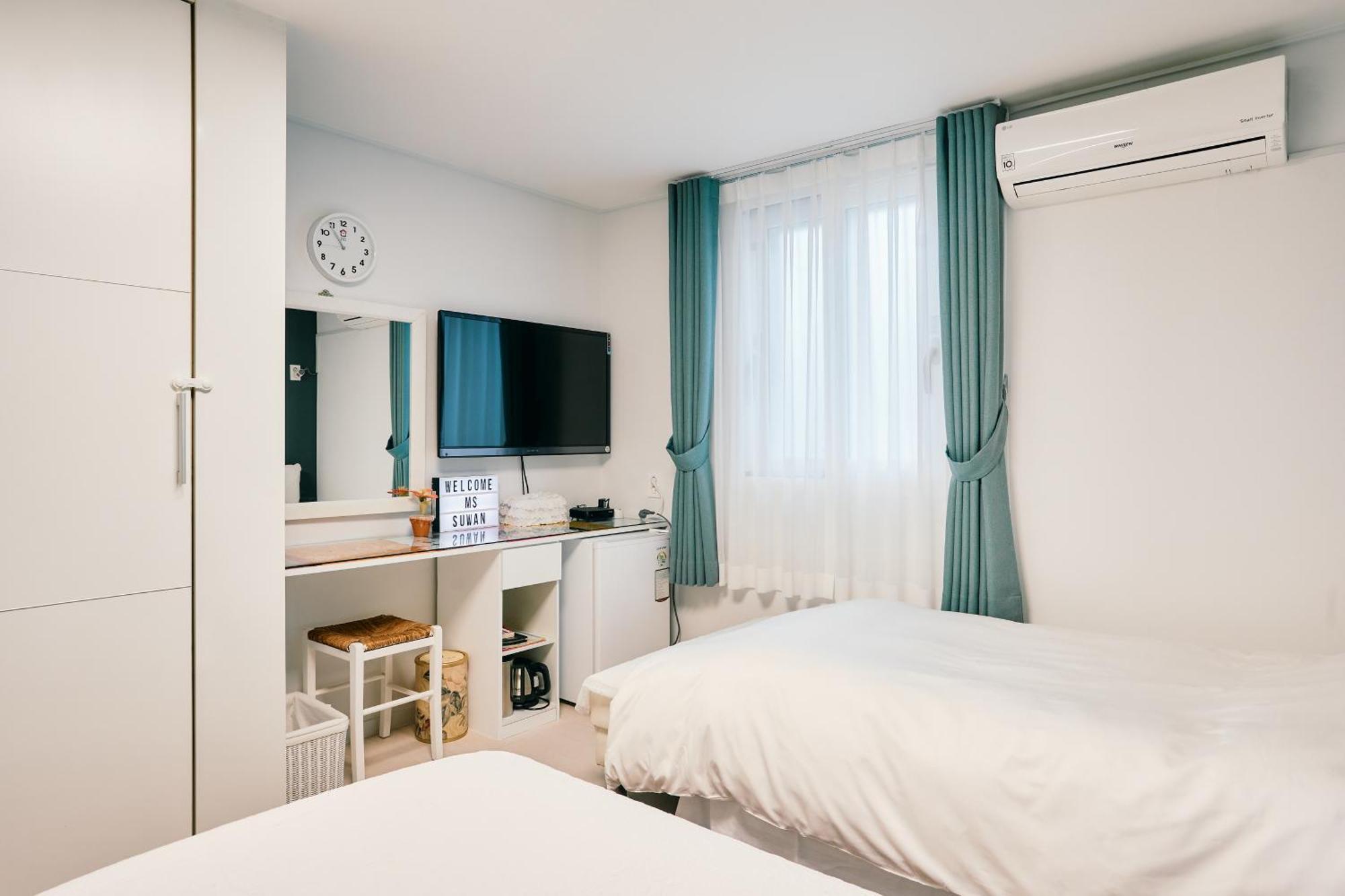 Garosugil Homestay - Female Only Homestay Seoul